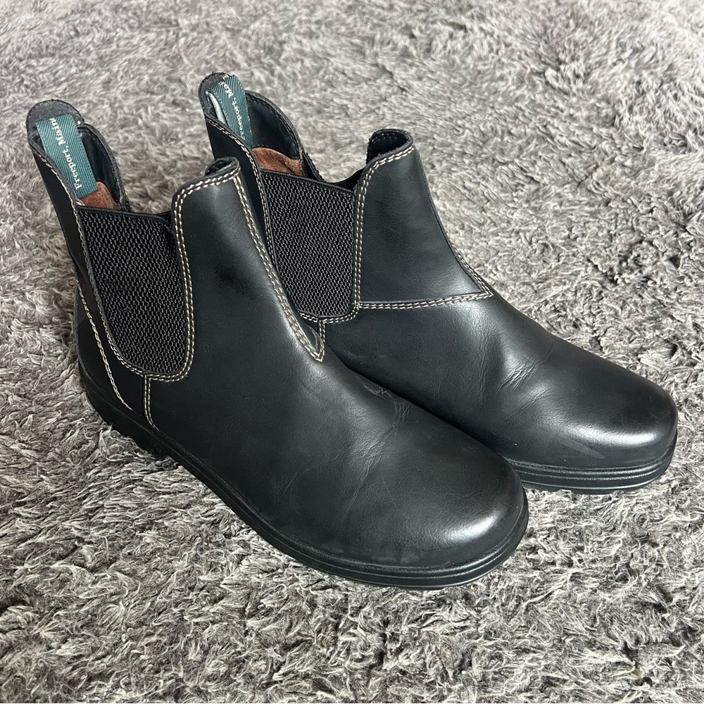 Eastland Black Cyrus Chelsea Boots